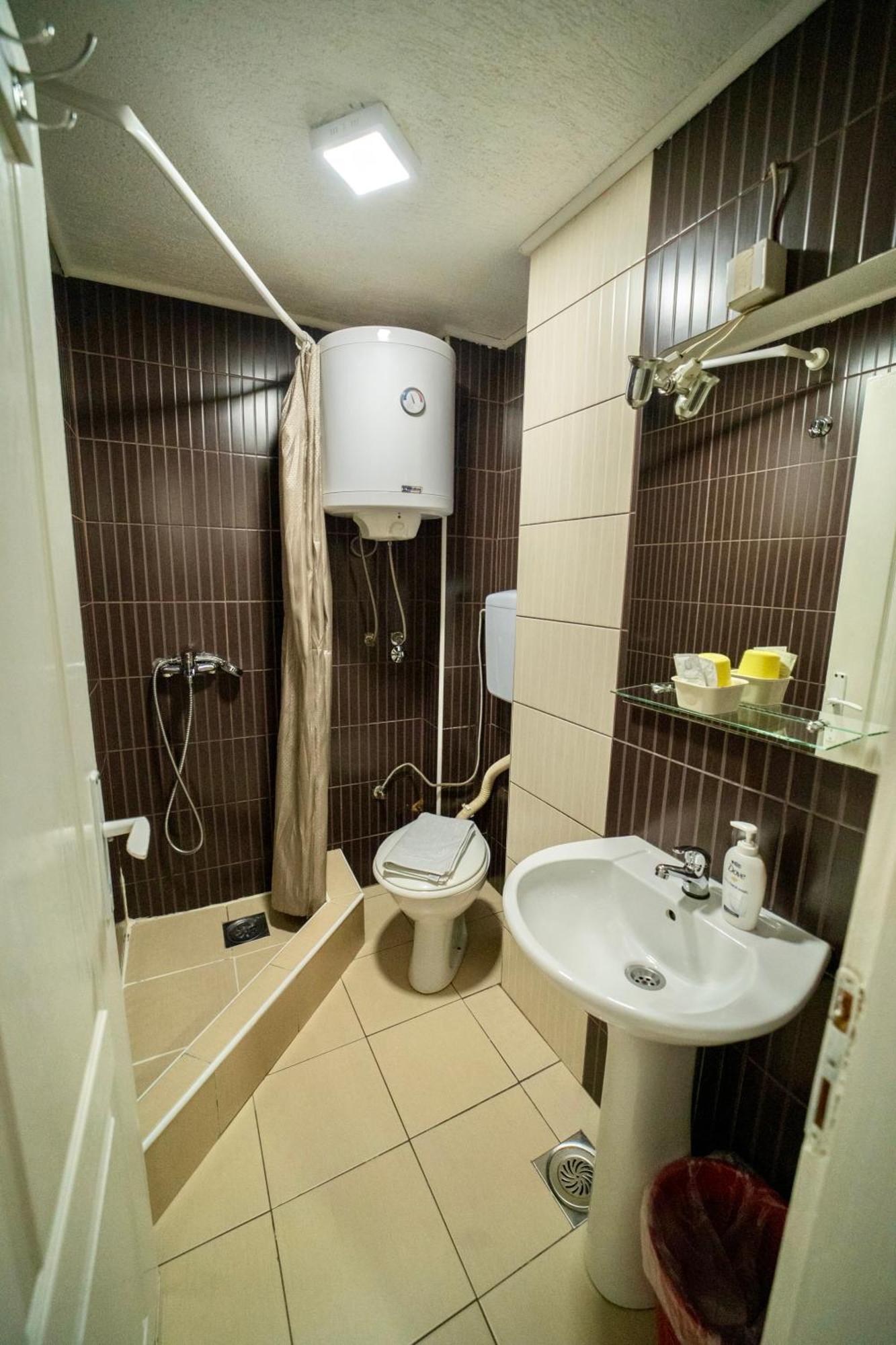 Apartmani Aleksandra U Centru Grada Kragujevac Esterno foto