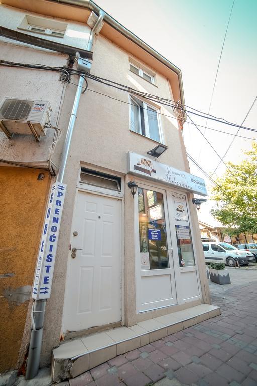 Apartmani Aleksandra U Centru Grada Kragujevac Esterno foto